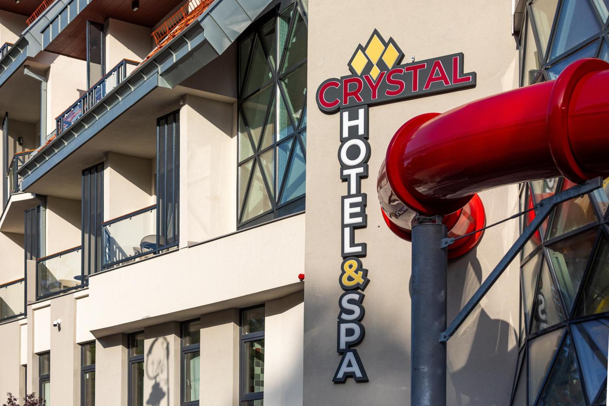 סובאטה Hotel Crystal Wellness & Spa Superior מראה חיצוני תמונה