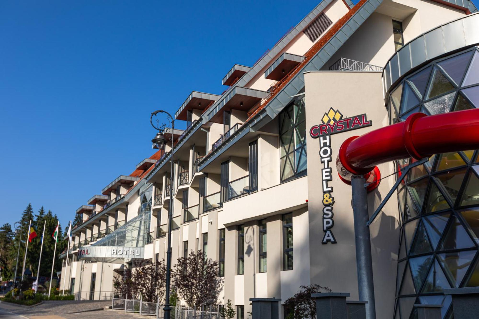 סובאטה Hotel Crystal Wellness & Spa Superior מראה חיצוני תמונה